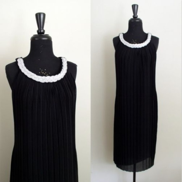 DR Collection Black Micro Pleat Trapeze Dress 18 - Picture 1 of 8